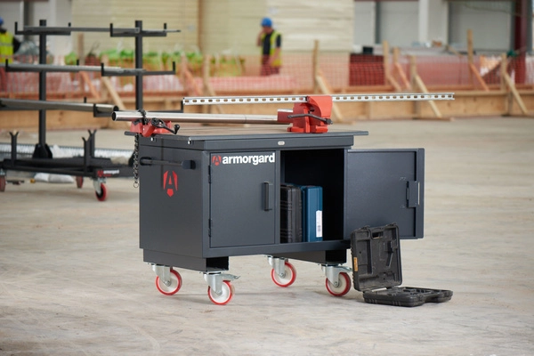 Table De Monteur Armoire Mobile ARMORGARD - BH1270M 2 Table De Monteur Armoire Mobile ARMORGARD - BH1270M – Image 2