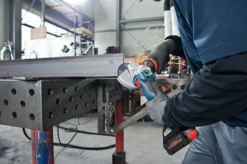 Meuleuse Angulaire BOSCH GWS 18V-10SC Professional Solo Click & Go - Sans Batterie Ni Chargeur - 06019G340B 8 Meuleuse Angulaire BOSCH GWS 18V-10SC Professional Solo Click & Go - Sans Batterie Ni Chargeur - 06019G340B -Magasin D'outils Professionnels MNA50063 4