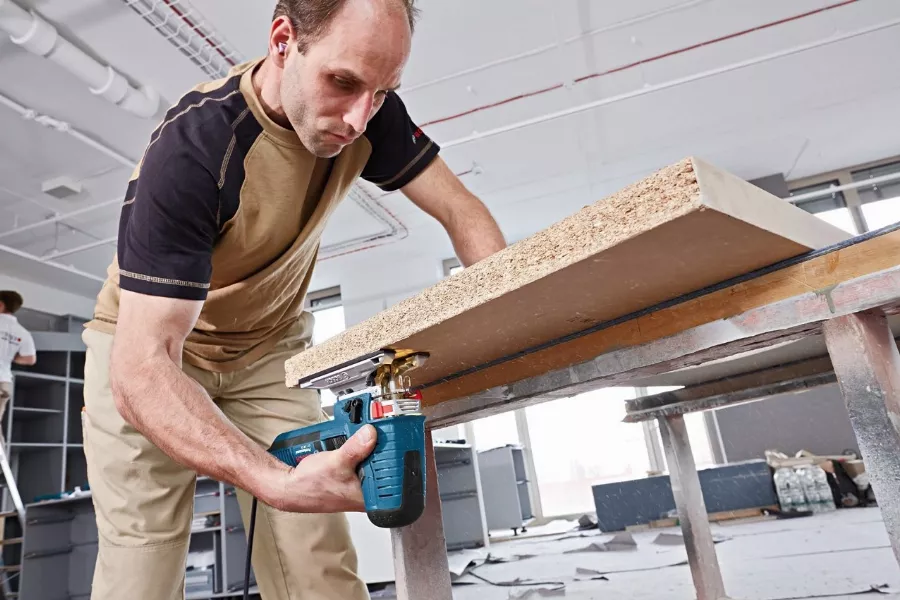 Scie Sauteuse BOSCH GST 160 CE - 800W 2lames En L-Boxx - 0601517000 2 Scie Sauteuse BOSCH GST 160 CE - 800W 2lames En L-Boxx - 0601517000 – Image 2